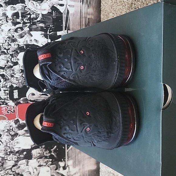 Nike LeBron 16 Fresh Bred mens size 13 - Picture 4 of 11